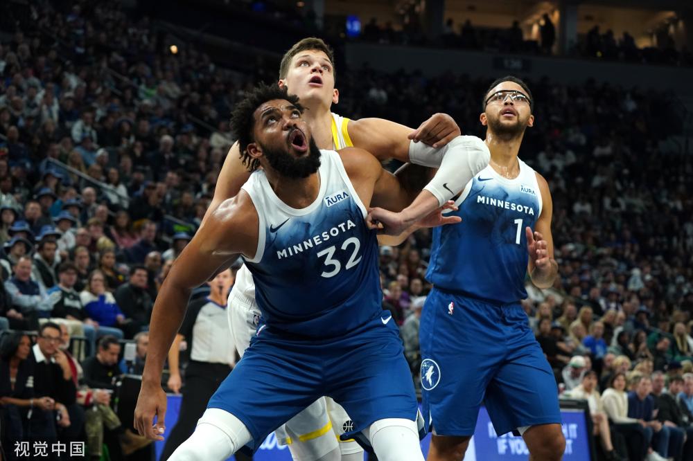 奇斯正在向 奇斯正在向