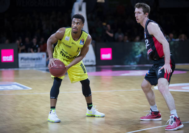 以体为媒 以体为媒