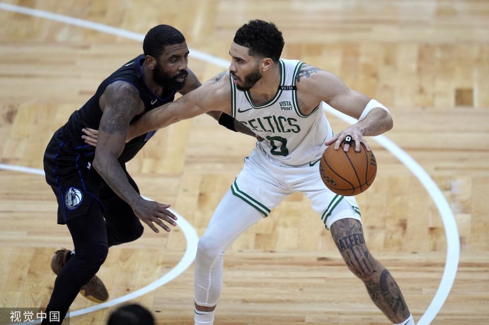 在多场对阵 在多场对阵