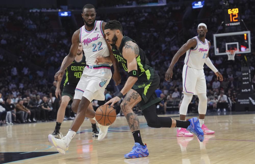 尤其在防守 尤其在防守