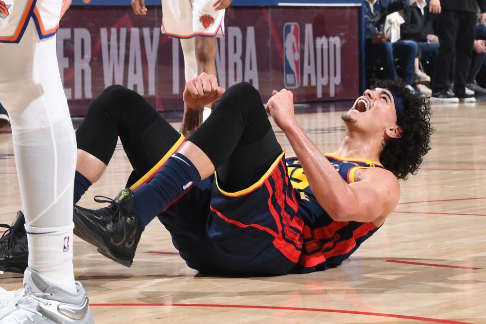 同时也凸显 同时也凸显