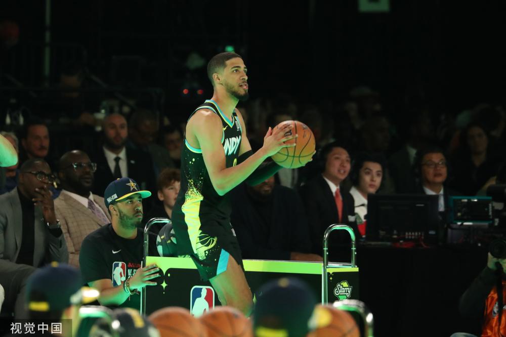 即中的持球 即中的持球